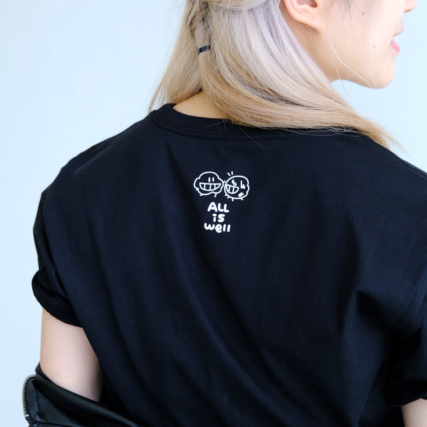 塵短袖 Tee 黑《All is well》