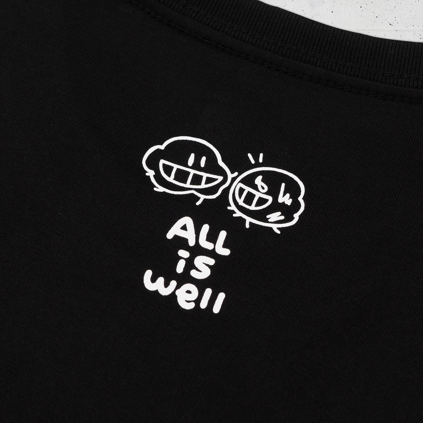 塵短袖 Tee 黑《All is well》